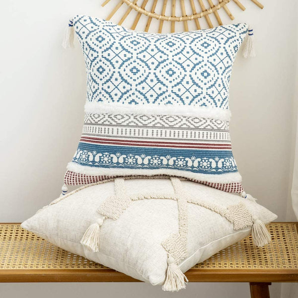 MIULEE Boho Tufted Throw Pillow Cover Decorative Moroccan Pillowcase with Tassels Soft Modern Pillowcase 1 Pack.