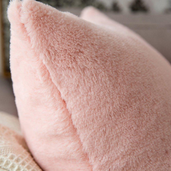 Miulee Pink Decorative Faux Rabbit Fur Throw Pillow Case Cushion Covers 2 Pack.