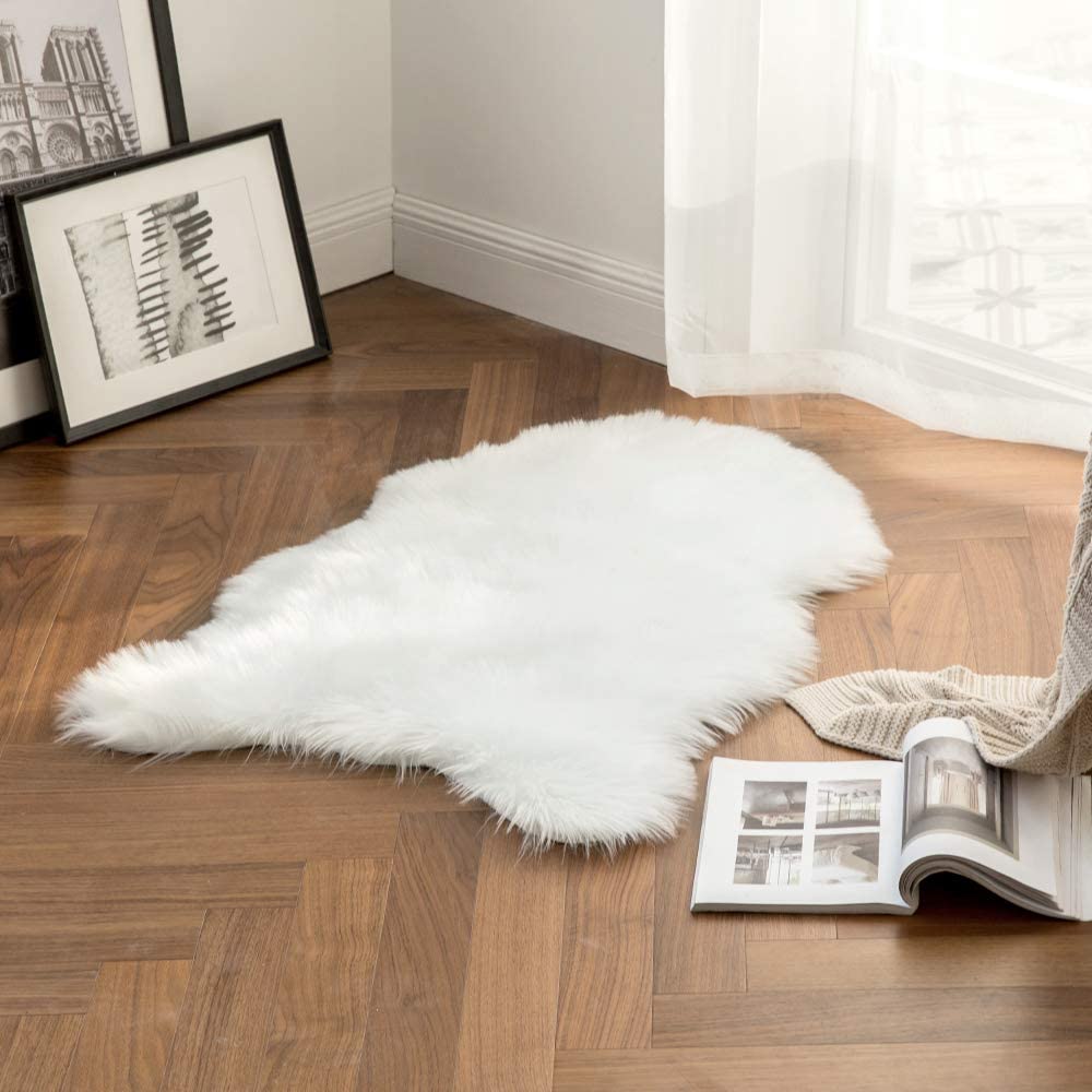 MIULEE White Luxury Super Soft Fluffy Area Rug Faux Fur Rectangle Rug Decorative Plush Shaggy Carpet 1 Pack.