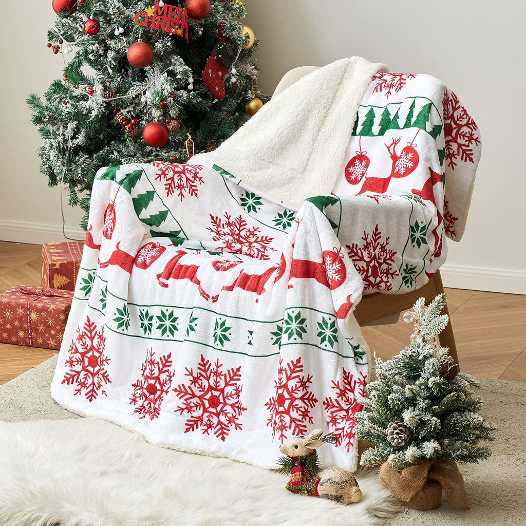 MIULEE Christmas Sherpa Fleece Xmas Reindeer Throw Blanket 1 Pack